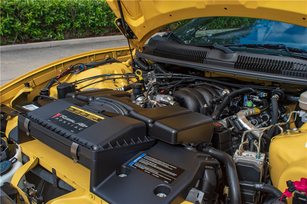 2002 PONTIAC FIREBIRD TRANS AM WS6 CONVERTIBLE - Engine - 230025