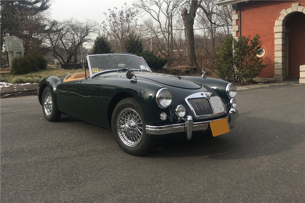 1959 MGA ROADSTER - Front 3/4 - 230033