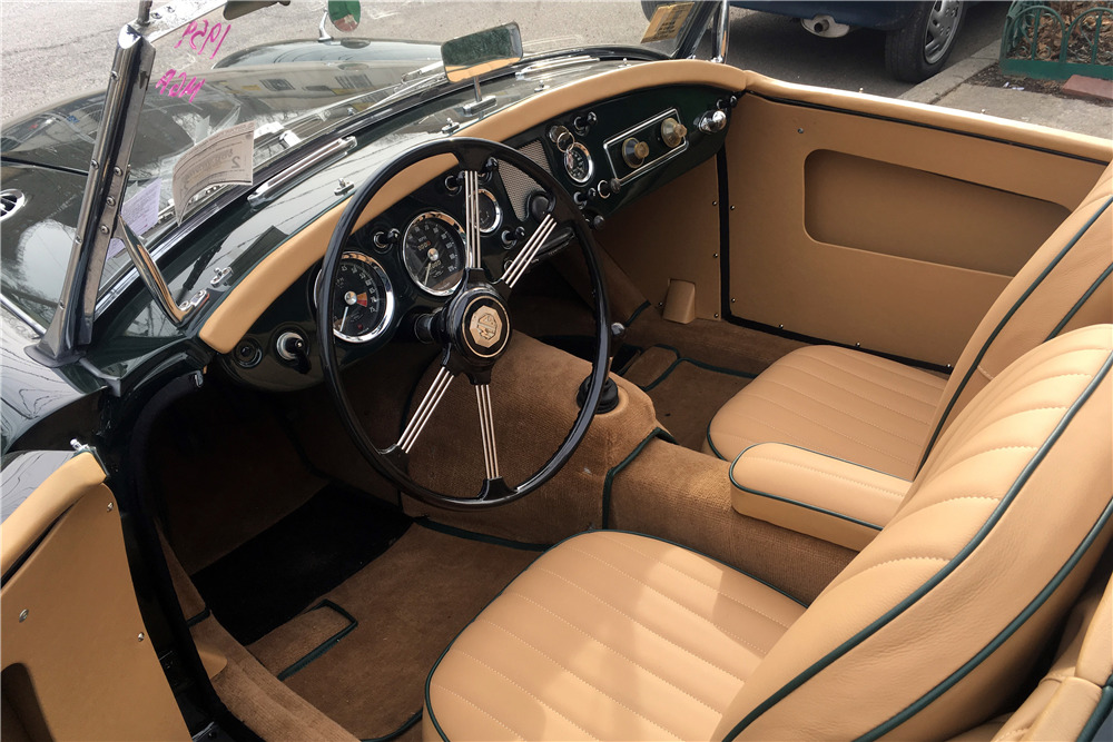 1959 MGA ROADSTER - Interior - 230033
