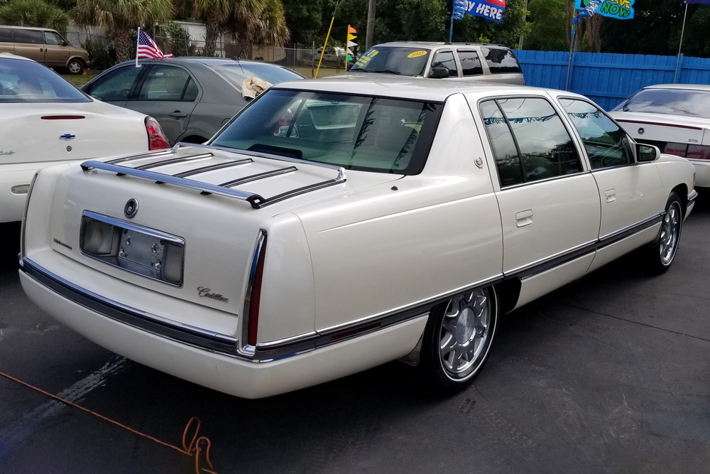 1996 CADILLAC DE VILLE - Rear 3/4 - 230039