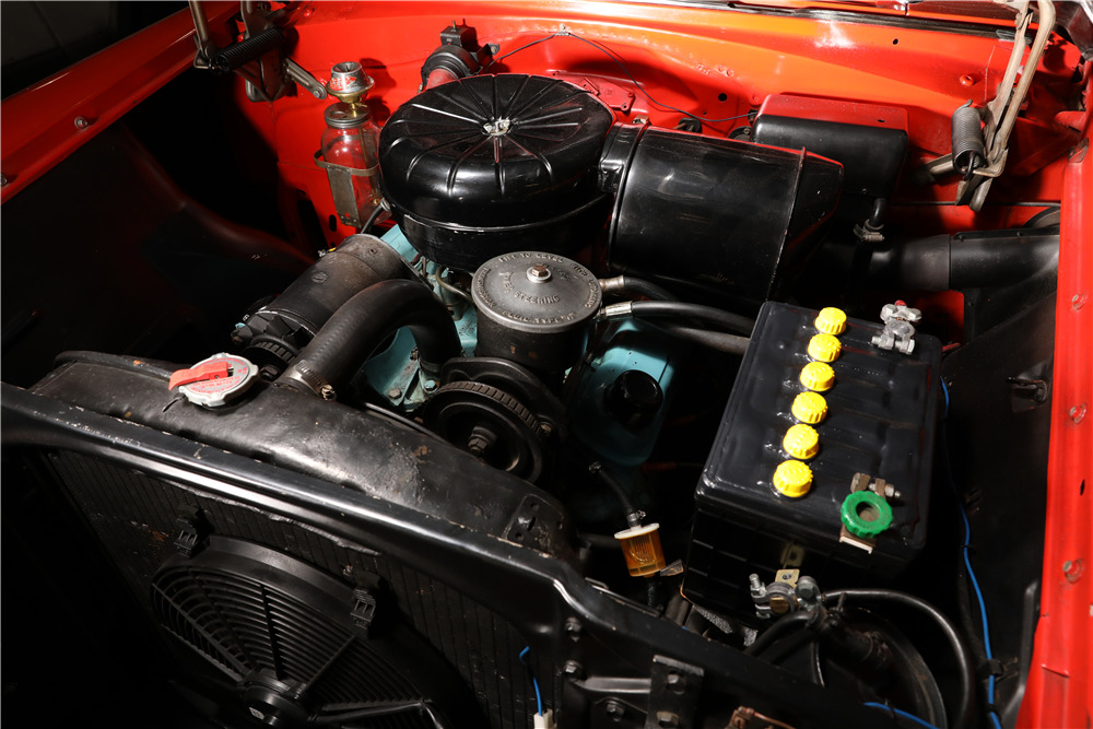 1955 PONTIAC STAR CHIEF CONVERTIBLE - Engine - 230139