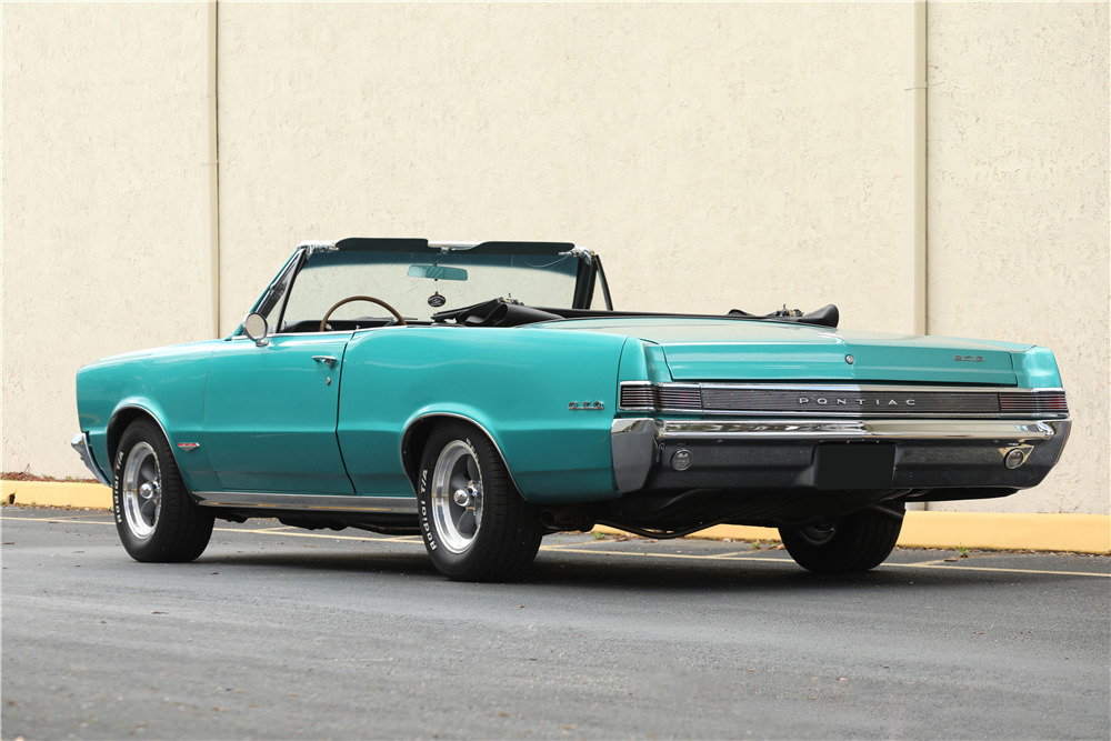1965 PONTIAC GTO CONVERTIBLE - Rear 3/4 - 230140