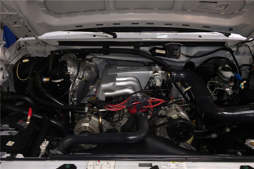 1995 FORD F-150 LIGHTNING PICKUP - Engine - 230207