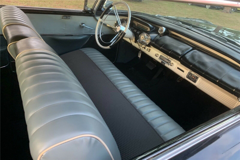 1957-mercury-montclair-interior-230214