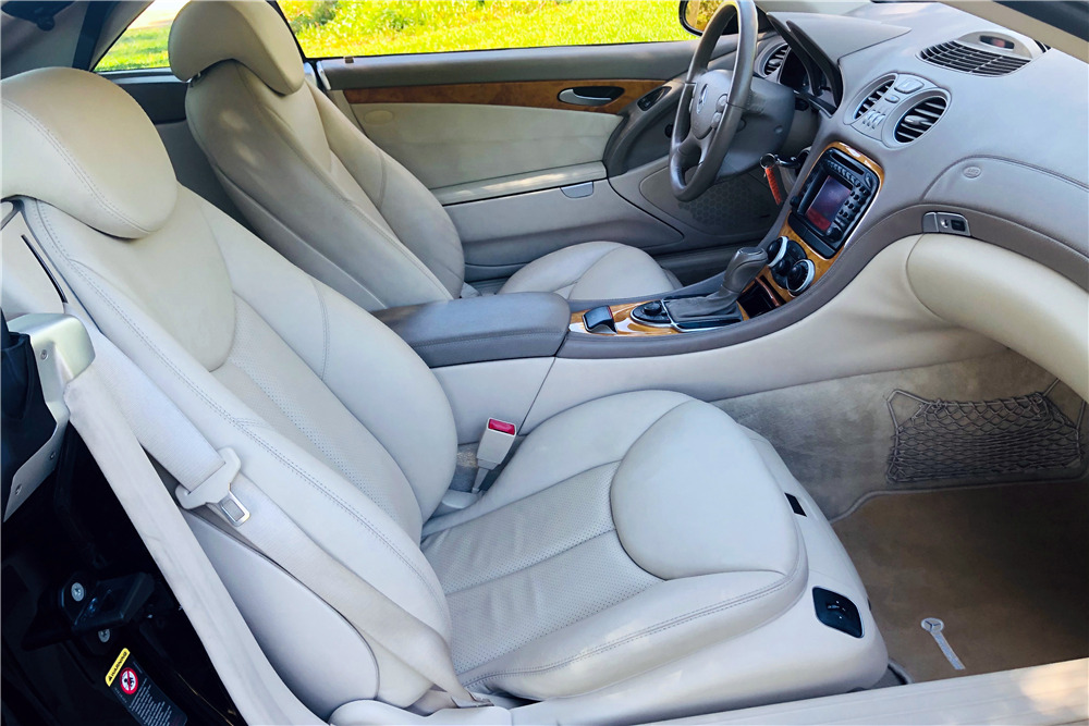 2004 MERCEDES-BENZ SL500 ROADSTER - Interior - 230287