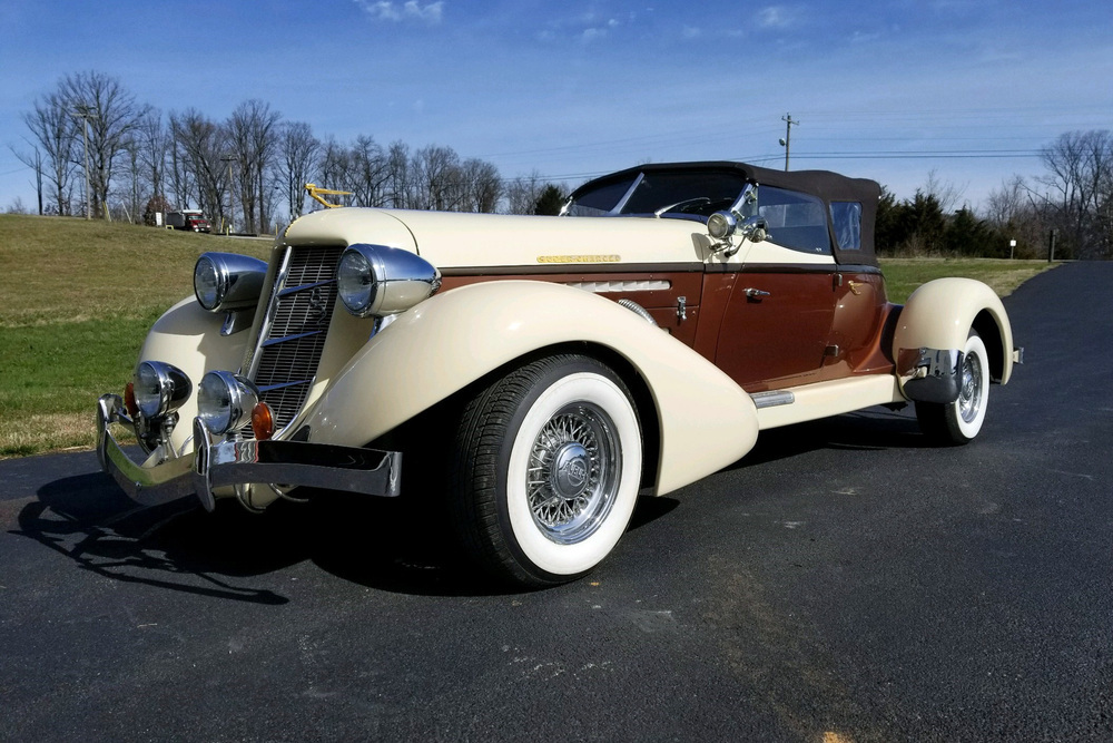 1935 AUBURN BOATTAIL SPEEDSTER RE-CREATION - Front 3/4 - 230488