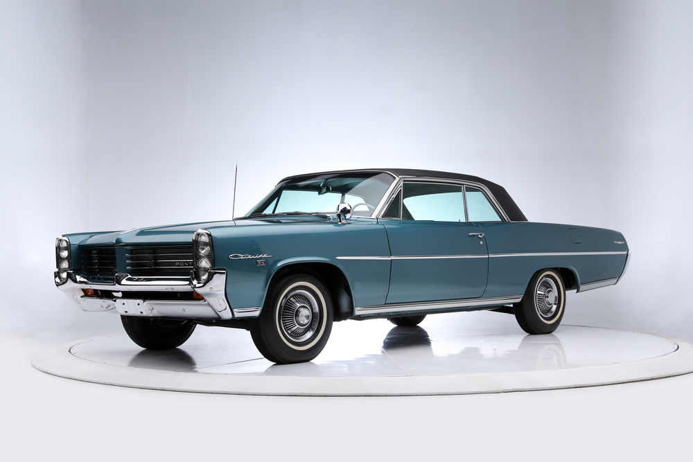 1964 PONTIAC CATALINA 2+2 SPORT COUPE - Front 3/4 - 230559