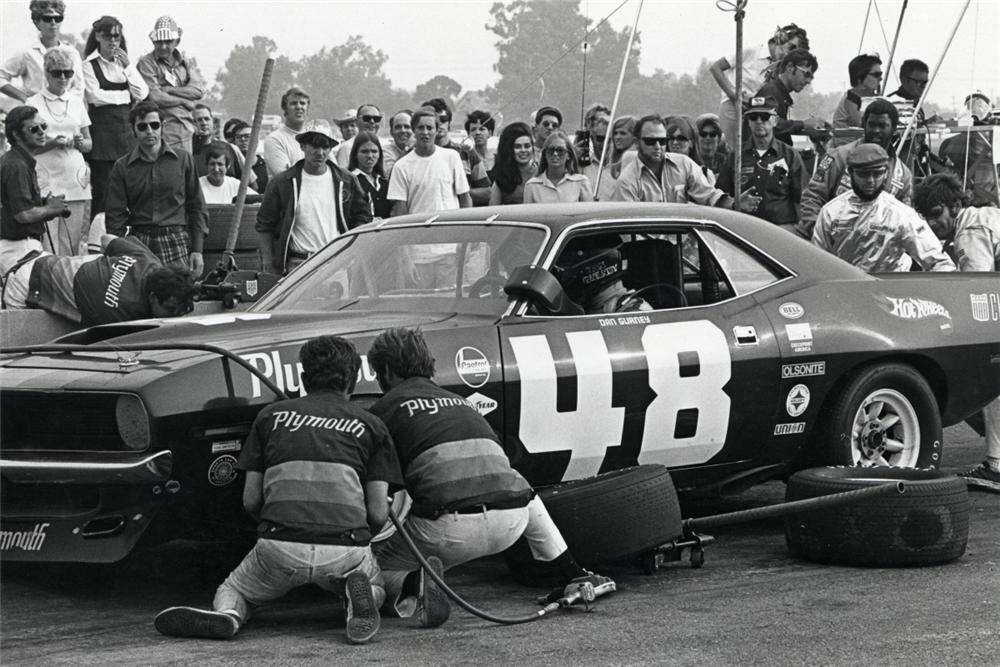 1970 PLYMOUTH CUDA AAR TRANS AM RACE CAR - Side Profile - 23076