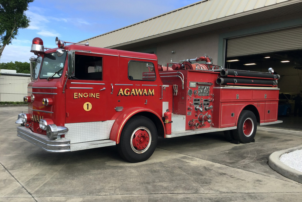 1966 MAXIM FIRE TRUCK - Side Profile - 230932