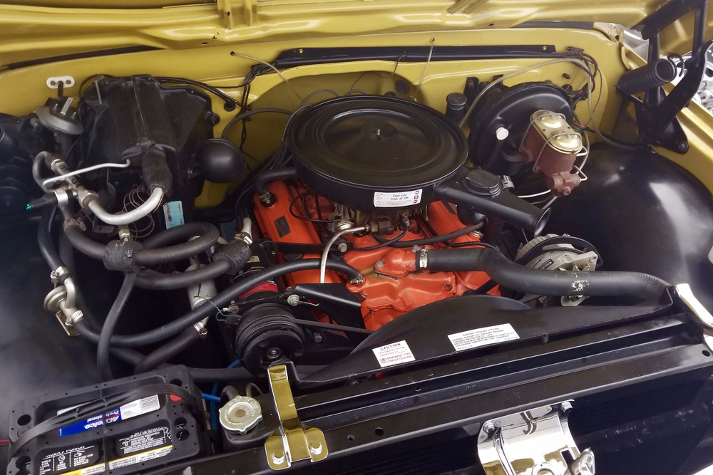 1972 CHEVROLET C10 CUSTOM DELUXE PICKUP - Engine - 230935