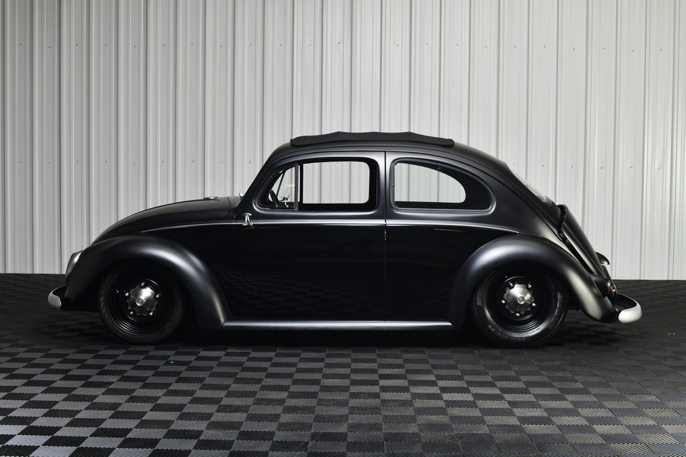 1960 VOLKSWAGEN BEETLE CUSTOM SEDAN - Side Profile - 231104