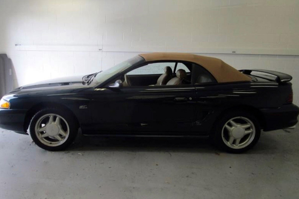 1995-ford-mustang-gt-convertible-side-profile-231199