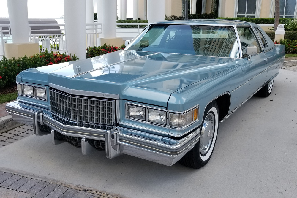 1976 CADILLAC DE VILLE - Front 3/4 - 231268