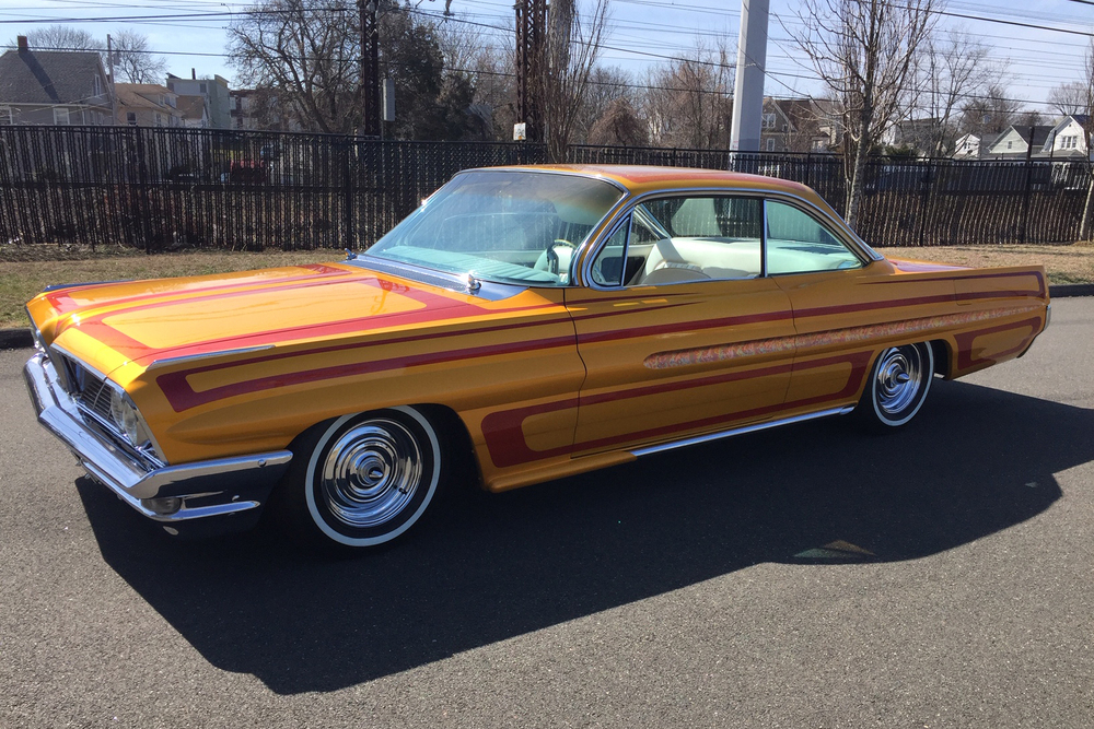 1961 PONTIAC VENTURA CUSTOM BUBBLE TOP - Front 3/4 - 231401