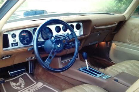 1977 PONTIAC FIREBIRD TRANS AM - Interior - 231800