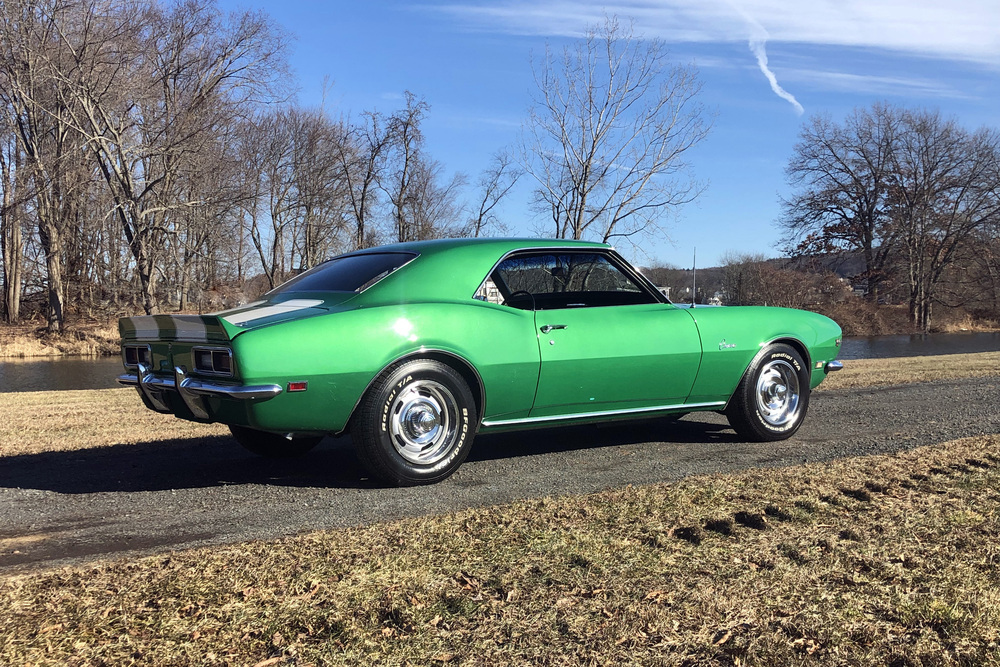 1968 CHEVROLET CAMARO Z/28 - Rear 3/4 - 231810