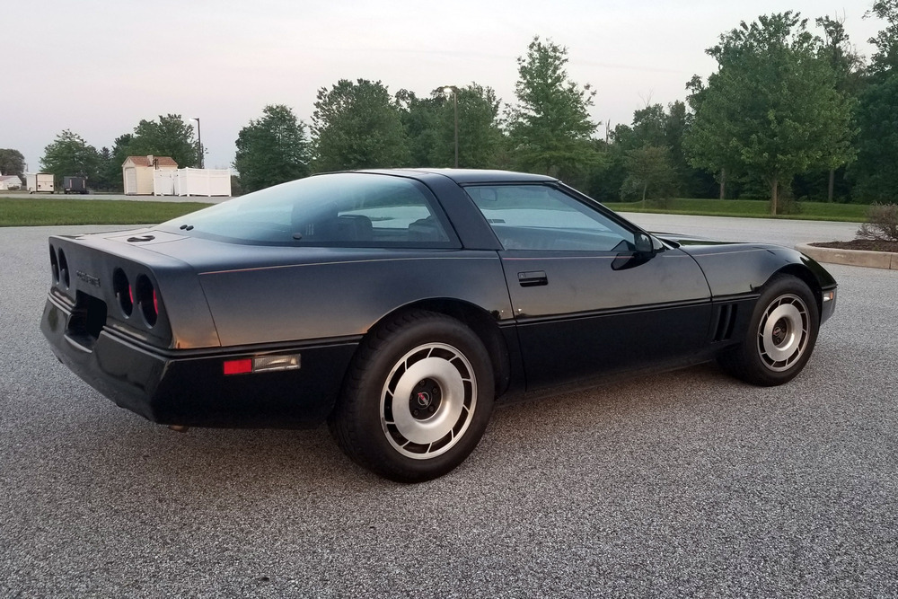 1984 CHEVROLET CORVETTE - Rear 3/4 - 231941
