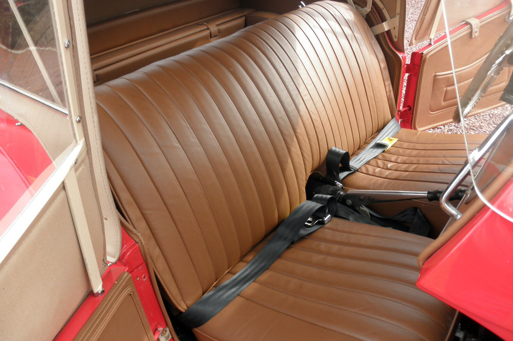 1953 MG TD ROADSTER - Interior - 232000