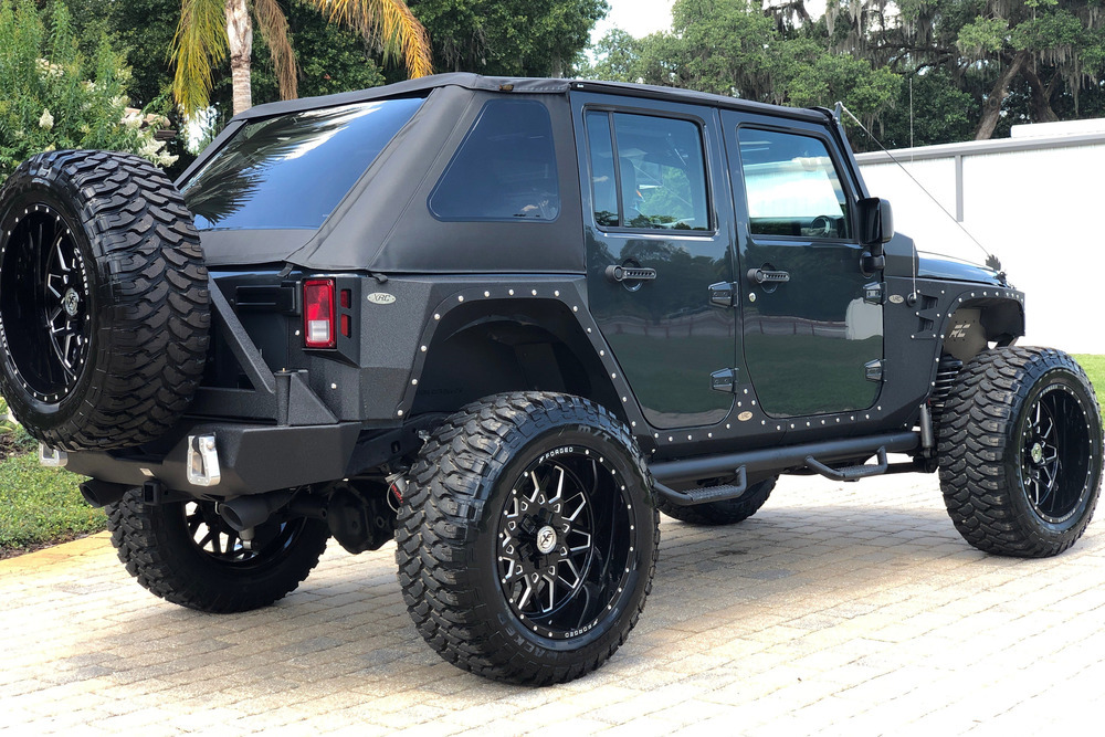 2016 JEEP WRANGLER UNLIMITED CUSTOM SUV - Rear 3/4 - 232111