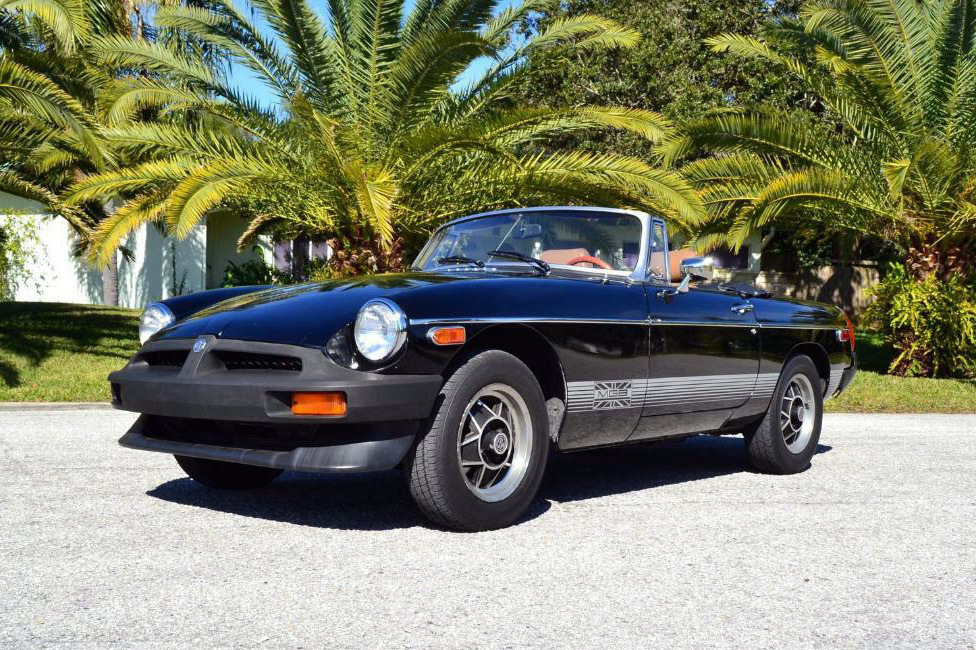 1980 MG MGB CONVERTIBLE - Front 3/4 - 232156