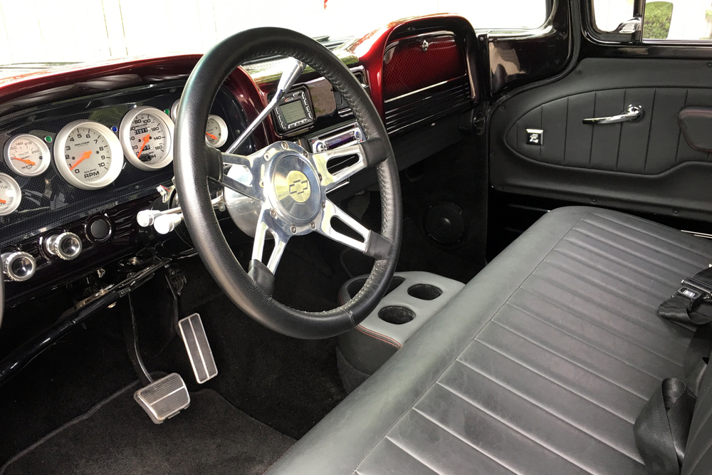 1963 CHEVROLET C10 CUSTOM PICKUP - Interior - 232182