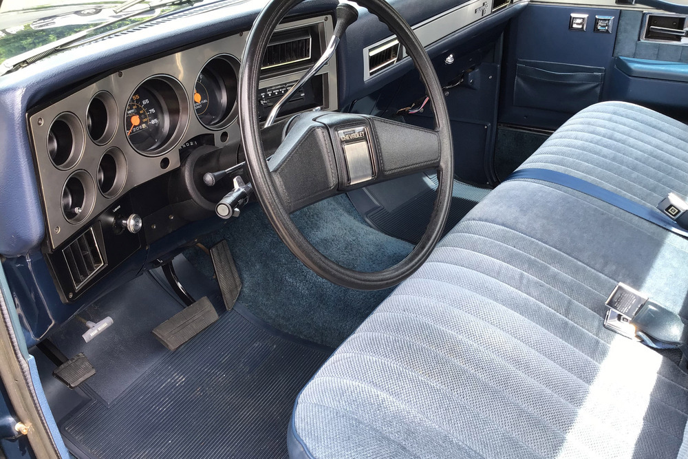 1985 chevy c10 interior