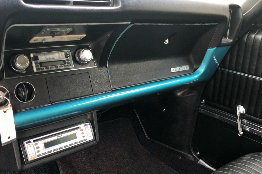 1968 OLDSMOBILE CUTLASS 442 CONVERTIBLE - Interior - 232220