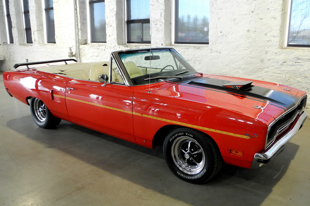 1970 PLYMOUTH ROAD RUNNER CONVERTIBLE - Front 3/4 - 232245