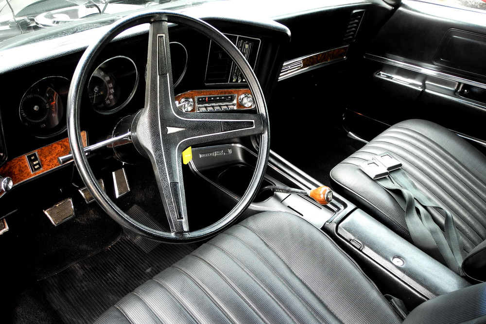 1969 PONTIAC GRAND PRIX - Interior - 232246
