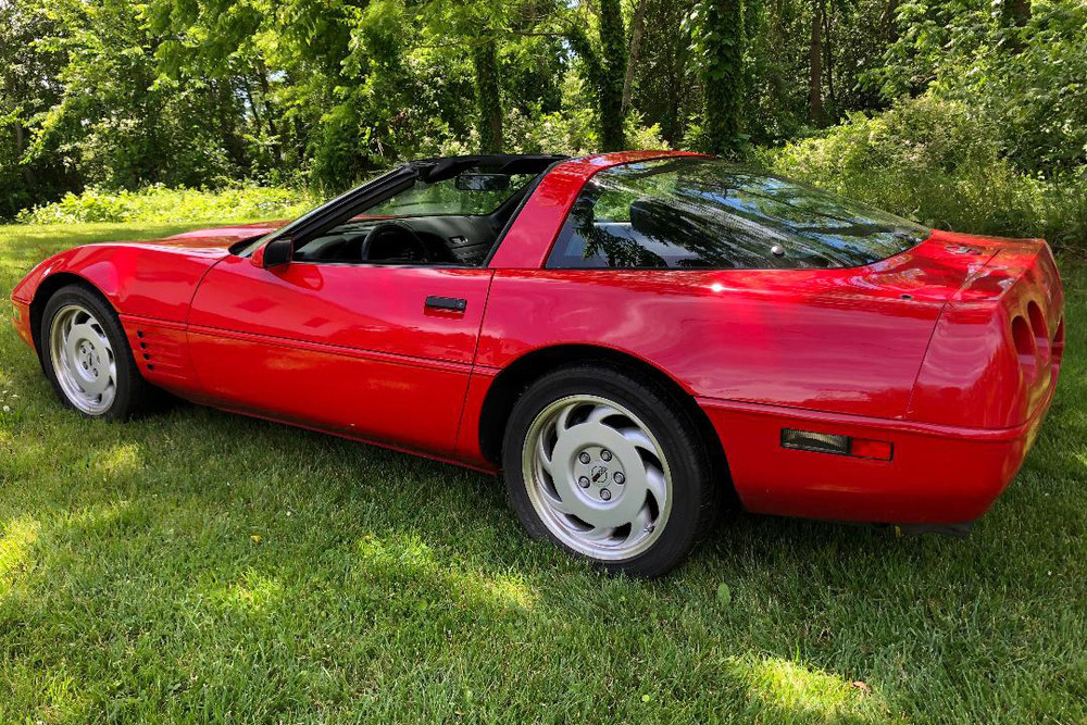 1992 CHEVROLET CORVETTE LT1 - Rear 3/4 - 232909