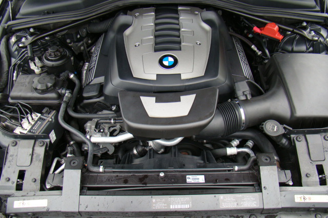 2008 BMW 650i CONVERTIBLE - Engine - 233090