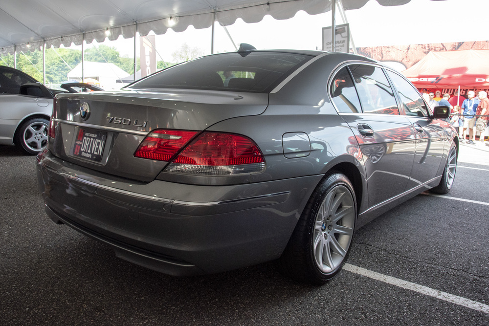 2006 BMW 750Li - Rear 3/4 - 233124