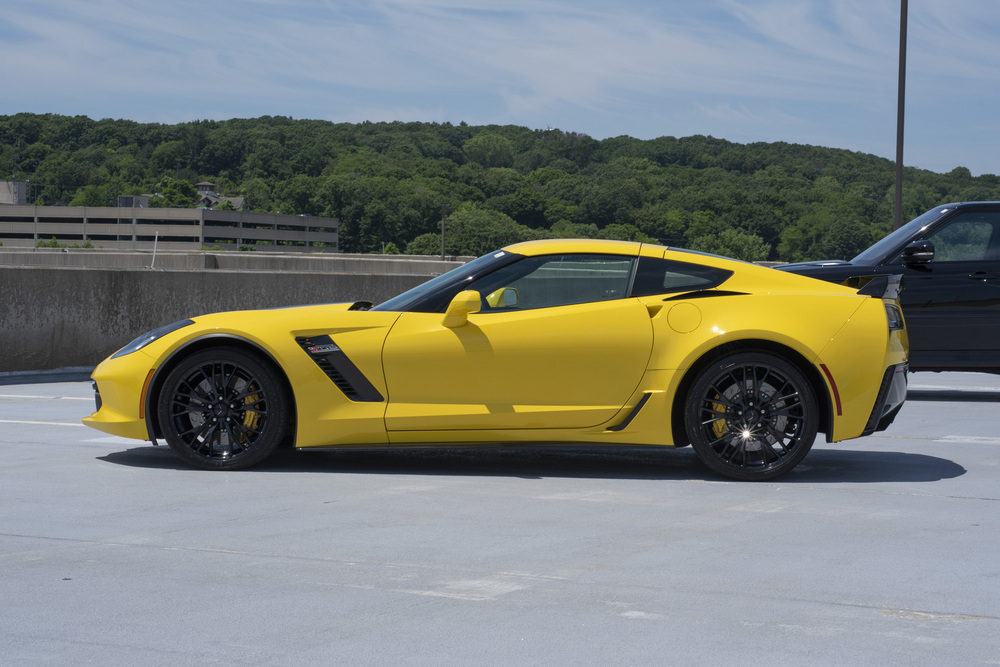 2019 CHEVROLET CORVETTE HERTZ 100TH ANNIVERSARY Z06 Side Profile 233151