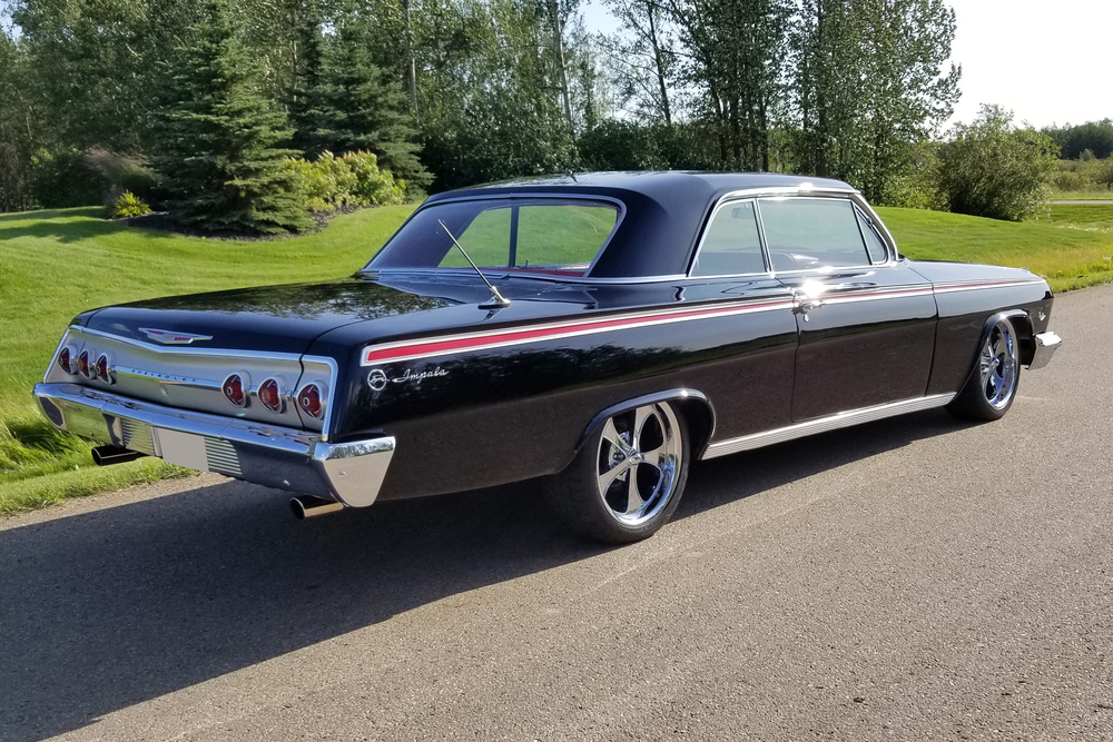 1962 CHEVROLET IMPALA SS CUSTOM COUPE - Rear 3/4 - 233772