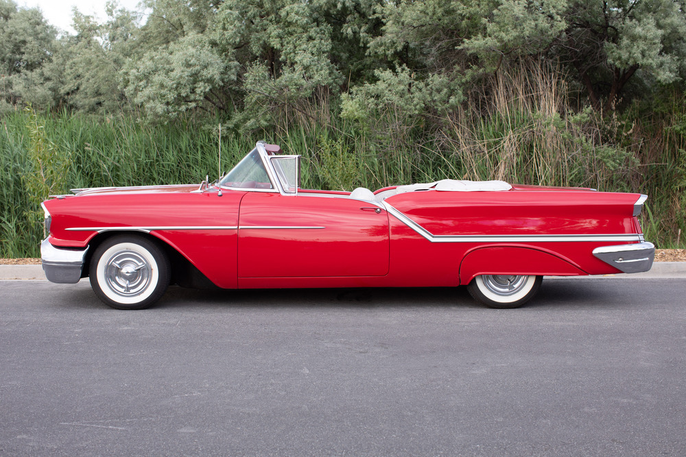 1957 OLDSMOBILE SUPER 88 CONVERTIBLE - Side Profile - 233855