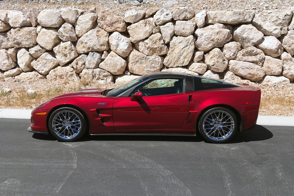 2011 CHEVROLET CORVETTE ZR1  - Side Profile - 233902