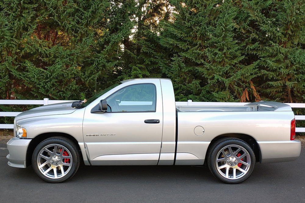 2004 DODGE RAM SRT-10 PICKUP - Side Profile - 233949