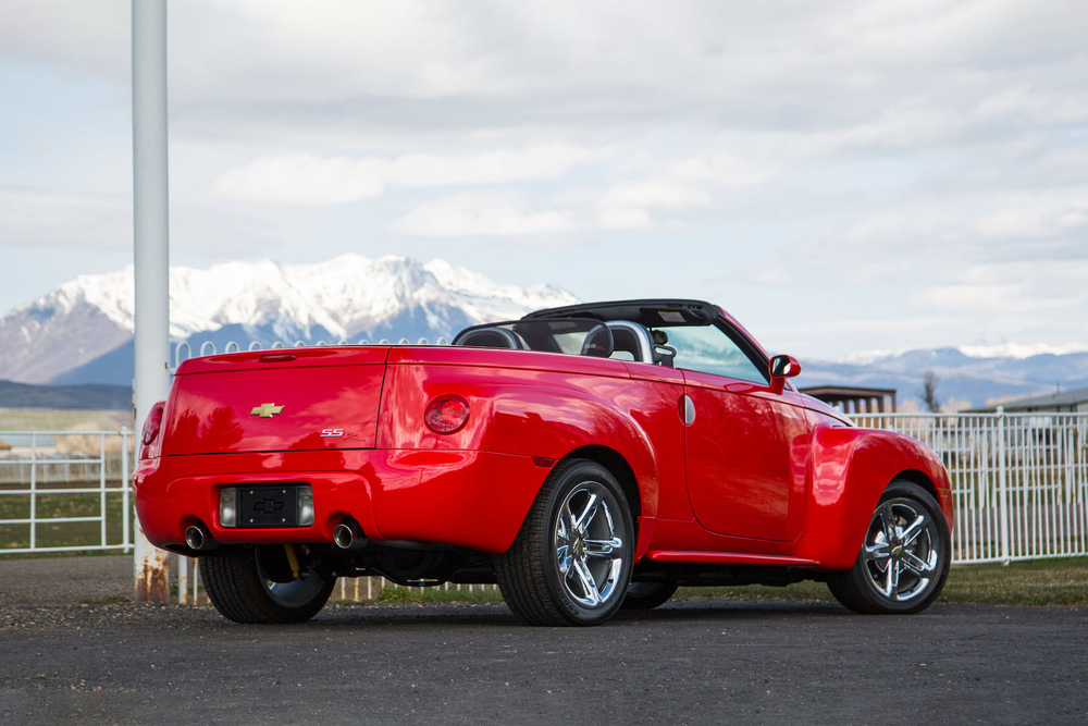 2005 CHEVROLET SSR CONVERTIBLE PICKUP - Rear 3/4 - 234004