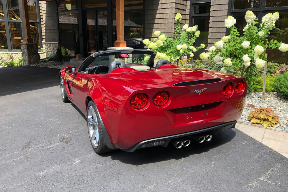 1600x900 2010 Chevrolet Corvette Grand Sport Photos
 Full HD for Dekstop and Mobile