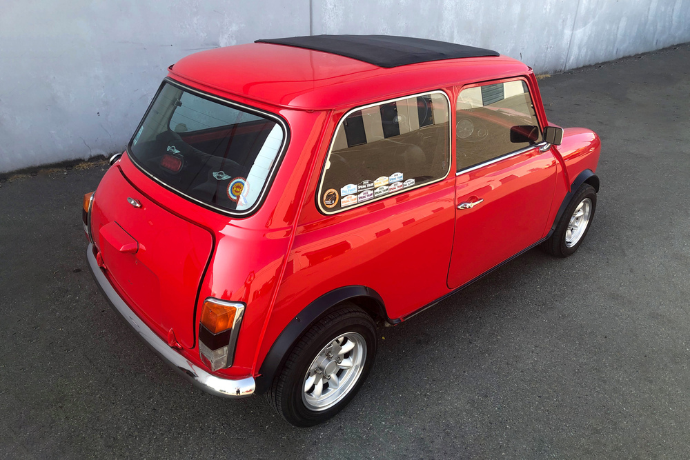 1976 AUSTIN MINI - Rear 3/4 - 234035