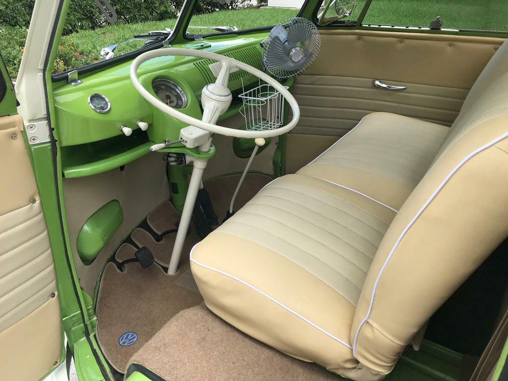 1973 VOLKSWAGEN 23-WINDOW BUS RE-CREATION - Interior - 234129