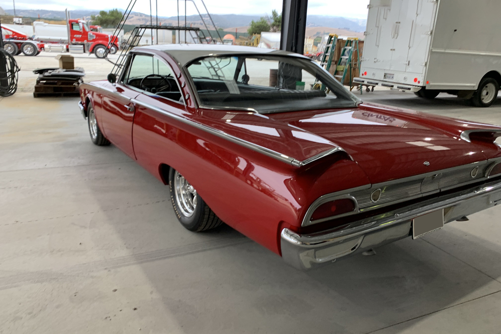 1960 FORD STARLINER - Rear 3/4 - 234291