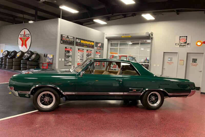1965 OLDSMOBILE CUTLASS 442 CUSTOM HARDTOP - Side Profile - 234299