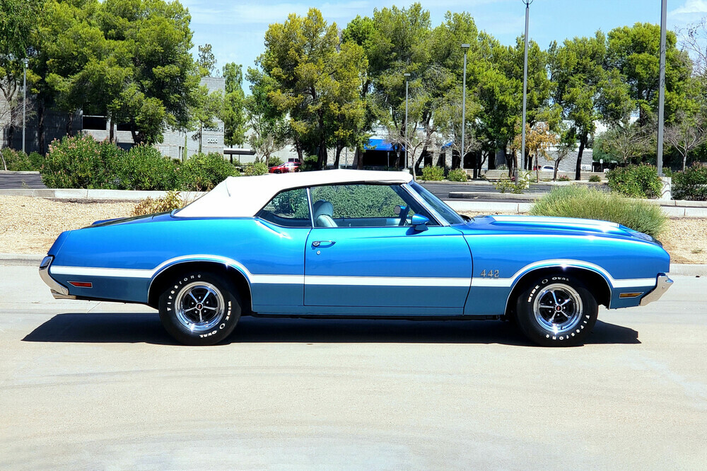 1972 OLDSMOBILE CUTLASS 442 CONVERTIBLE - Side Profile - 234401