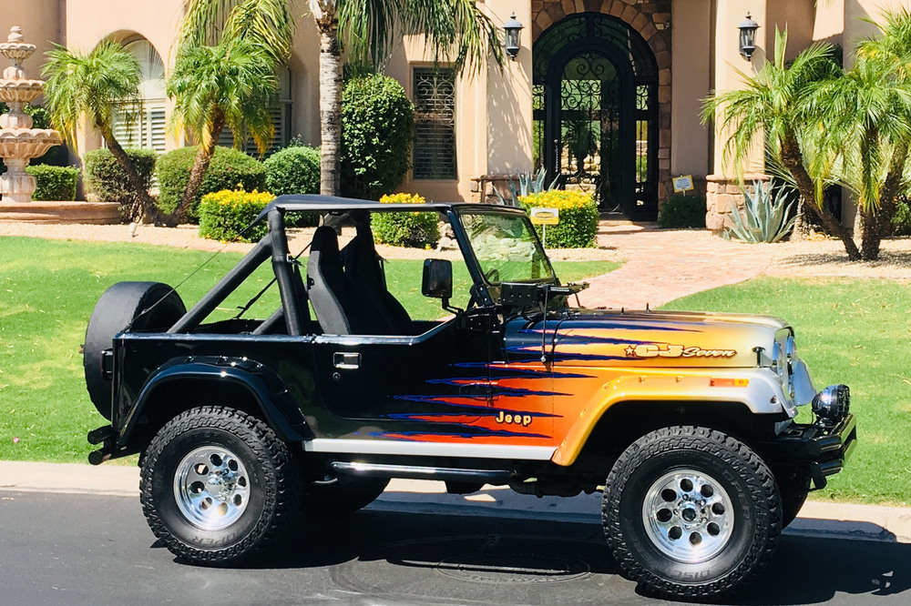 1982 AMERICAN MOTORS CJ7 CUSTOM JEEP - Side Profile - 234423