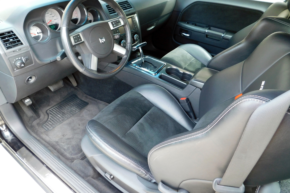 2008 DODGE CHALLENGER SRT8 - Interior - 234547