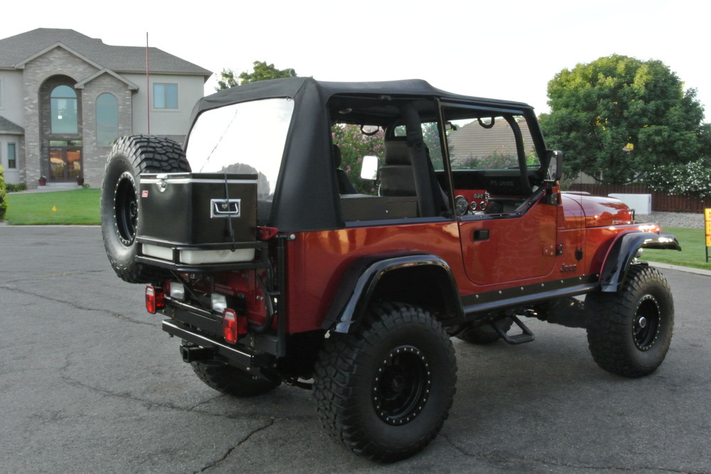 1982 JEEP CJ7 CUSTOM SUV - Rear 3/4 - 235227