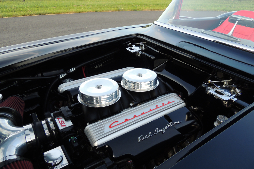1958 CHEVROLET CORVETTE CUSTOM CONVERTIBLE - Engine - 235250