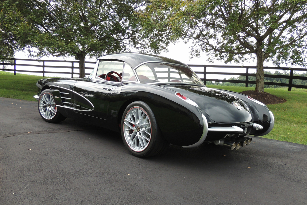 1958 CHEVROLET CORVETTE CUSTOM CONVERTIBLE - Rear 3/4 - 235250