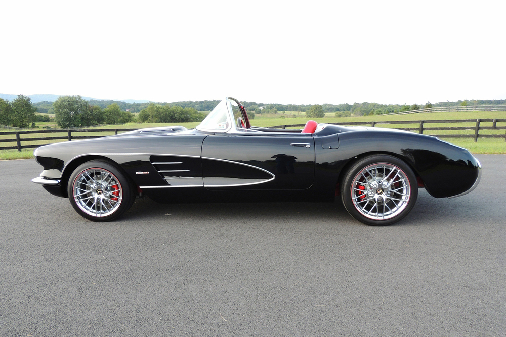 1958 CHEVROLET CORVETTE CUSTOM CONVERTIBLE - Side Profile - 235250